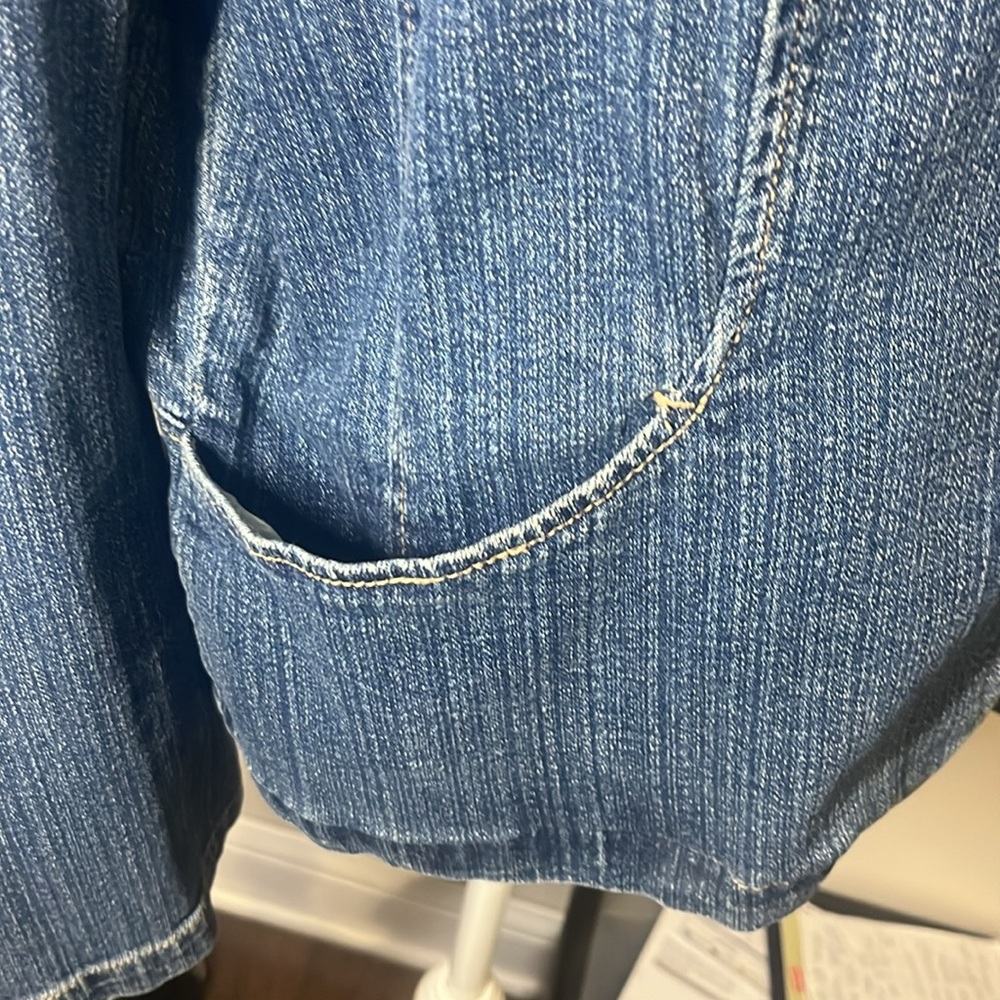 Jean jacket - Picture 3 of 6